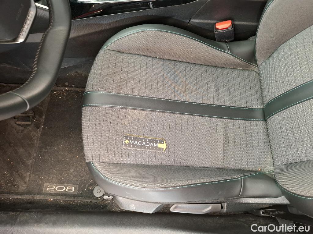  Peugeot  208  Allure Pack 1.2 PureTech 100CV BVA8 E6d #89