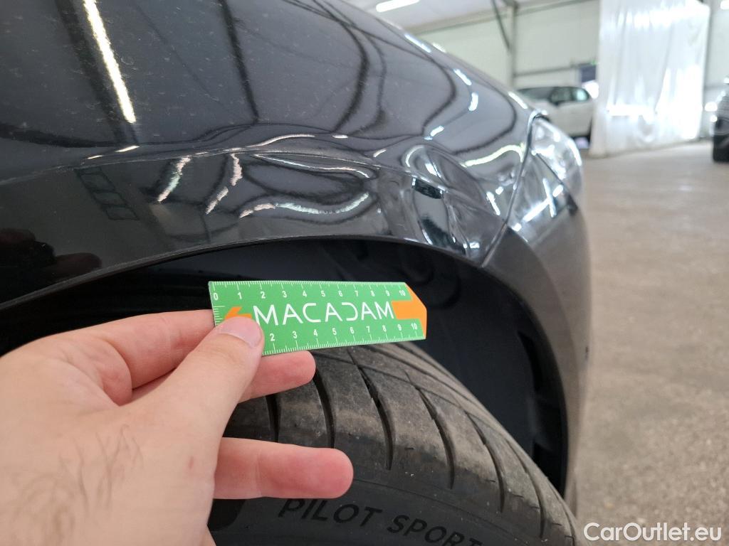  Mercedes  CLA-Klasse MERCEDES-BENZ CLA Coupe / 2019 / 4P / Coupé CLA 200 d Business Line BA8 #4