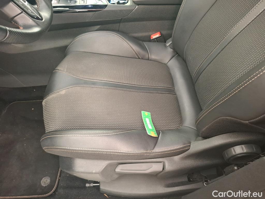  Peugeot  3008  II GT 1.2 PureTech 130CV BVM6 E6d #9