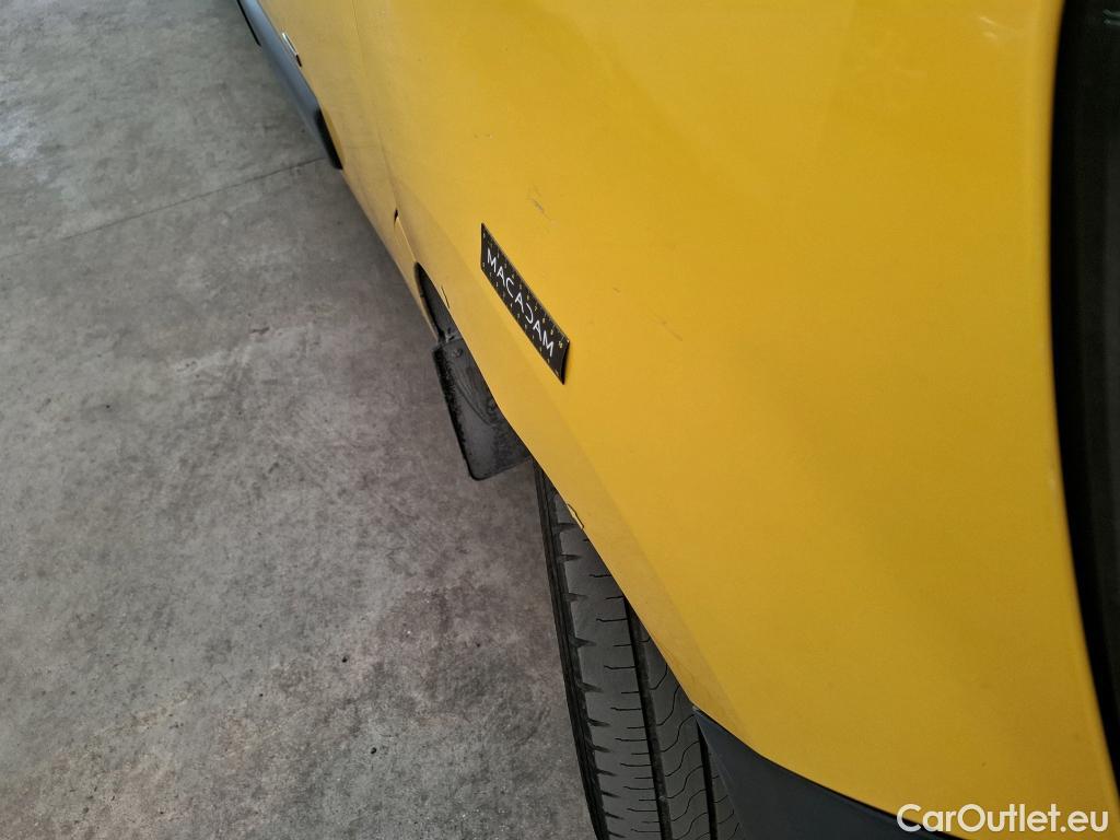  Renault  Master RENAULT  / 2019 / 4P / Fourgon tôlé FG Z.E.Tr CF F3100 L2H2 R75 AI - 19 #27