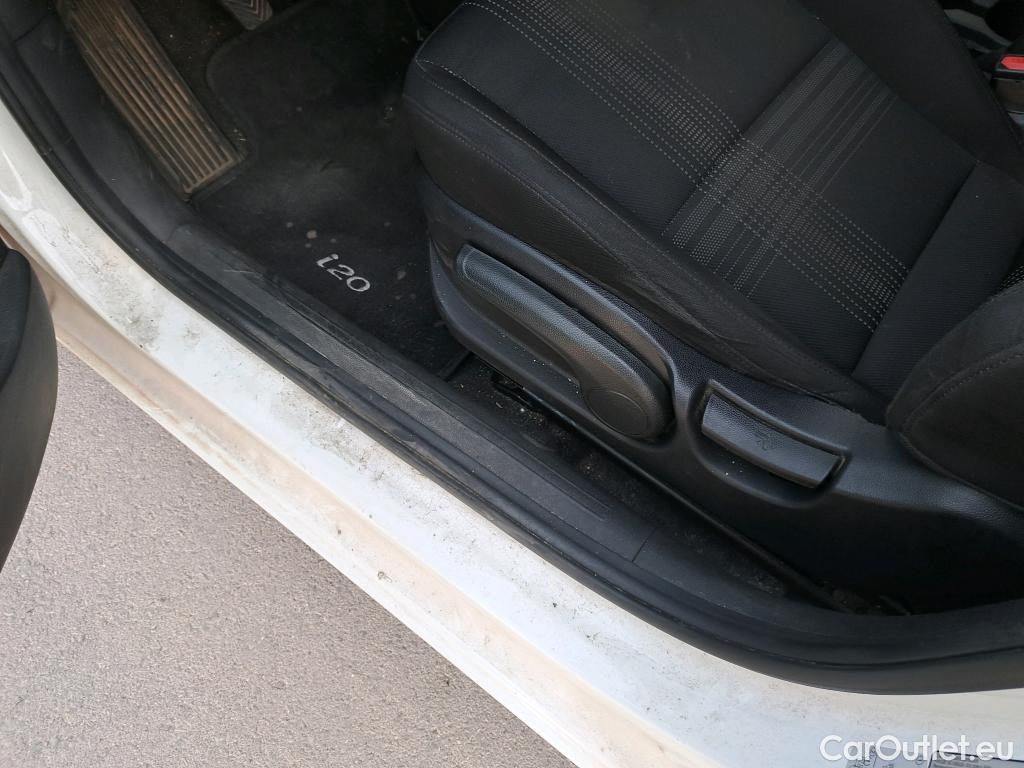  Hyundai  i20 HYUNDAI  / 2020 / 5P / berlina con portón 1.0 TGDI 74kW (100CV) 48V Essence #13