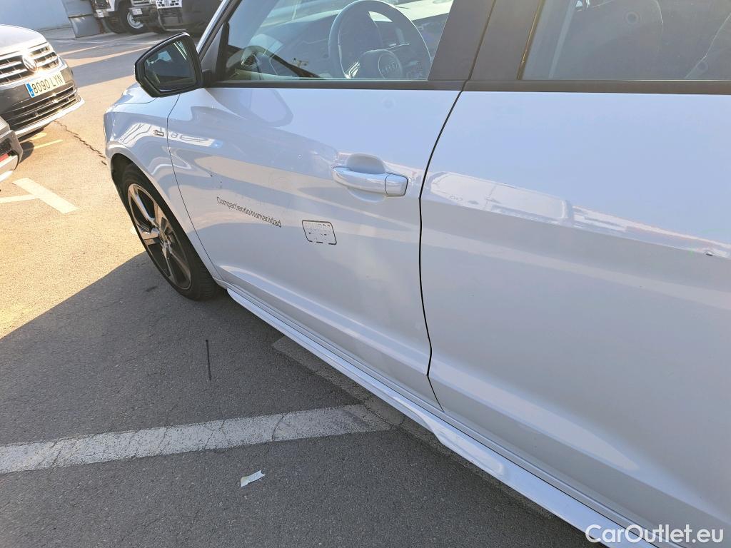  Audi  A1 Sportback AUDI A1 / 2018 / 5P / berlina con portón Sportback Adrenalin 30 TFSI 81kW S tron(SP) #9