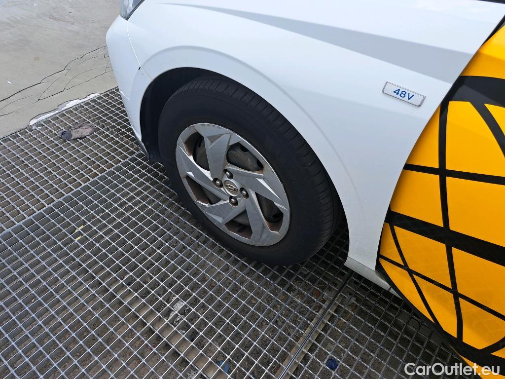 Hyundai  i20 HYUNDAI  / 2020 / 5P / berlina con portón 1.0 TGDI 74kW (100CV) 48V Essence #31