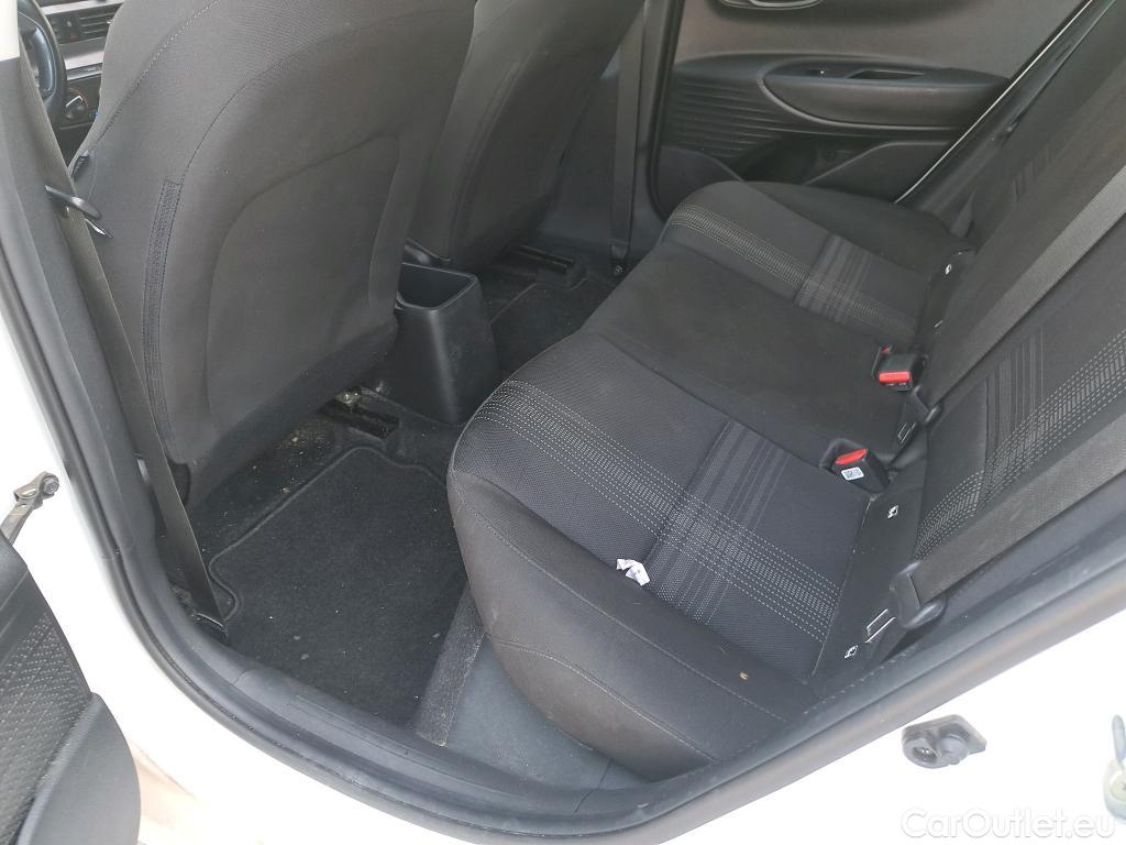  Hyundai  i20 HYUNDAI  / 2020 / 5P / berlina con portón 1.0 TGDI 74kW (100CV) 48V Essence #42