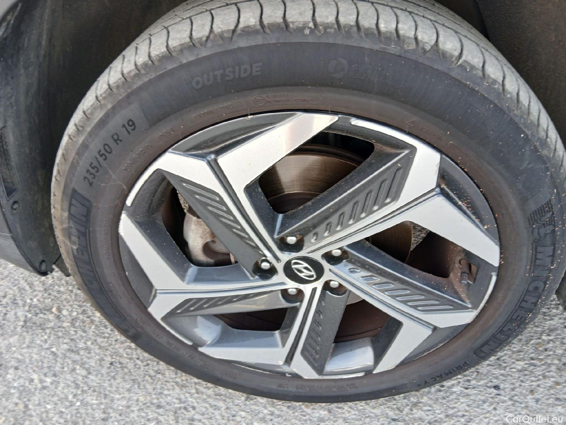  Hyundai  Tucson HYUNDAI  / 2020 / 5P / todoterreno 1.6 TGDI 169kW HEV Tecno Auto 2C #8