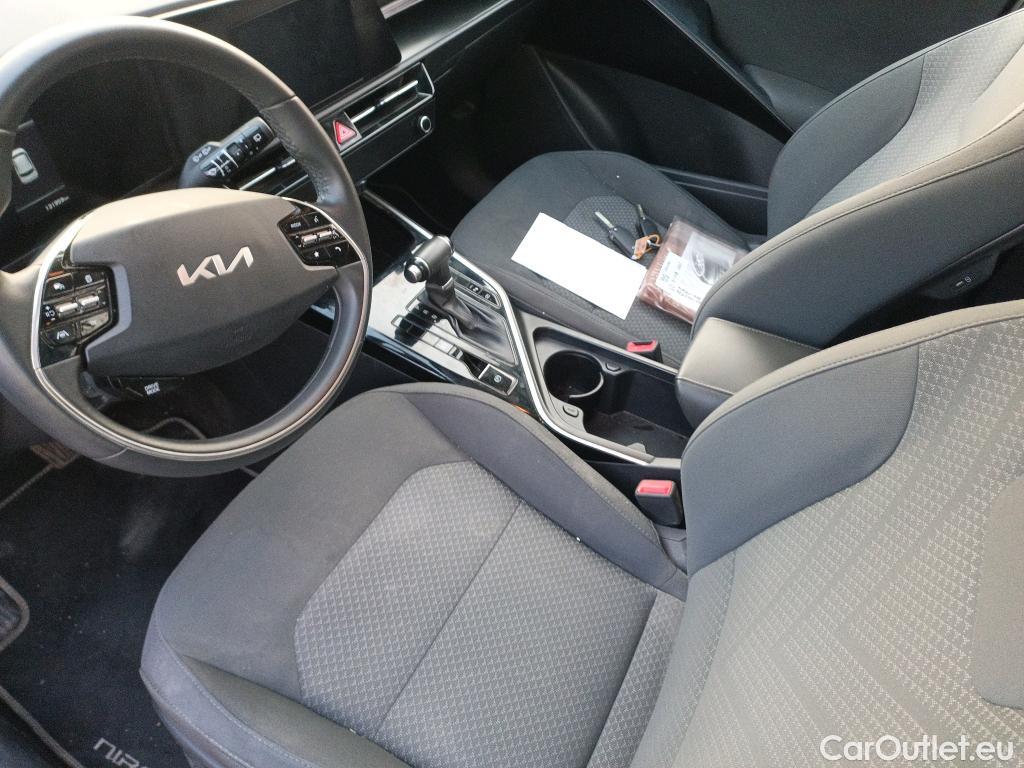  KIA  Niro KIA  / 2022 / 5P / crossover 1.6 GDi HEV 104kW (141CV) Concept #12