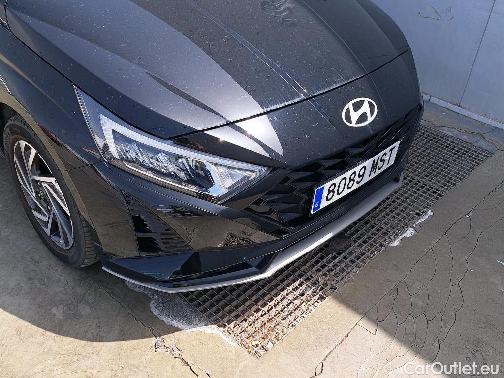  Hyundai  i20 HYUNDAI  / 2023 / 5P / berlina con portón 1.0 TGDI Klass #17