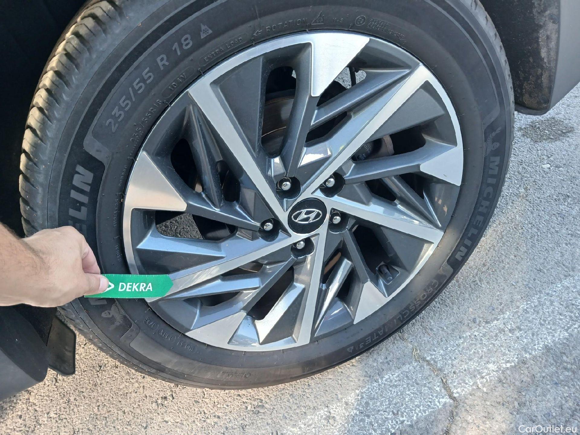  Hyundai  Tucson HYUNDAI  / 2020 / 5P / todoterreno 1.6 CRDI 100kW (136CV) 48V Tecno Sky DCT #6