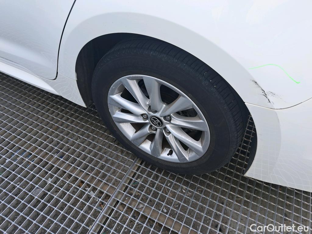  Toyota  Corolla TOYOTA  / 2019 / 5P / familiar 140H Active Plus Touring Sport #18