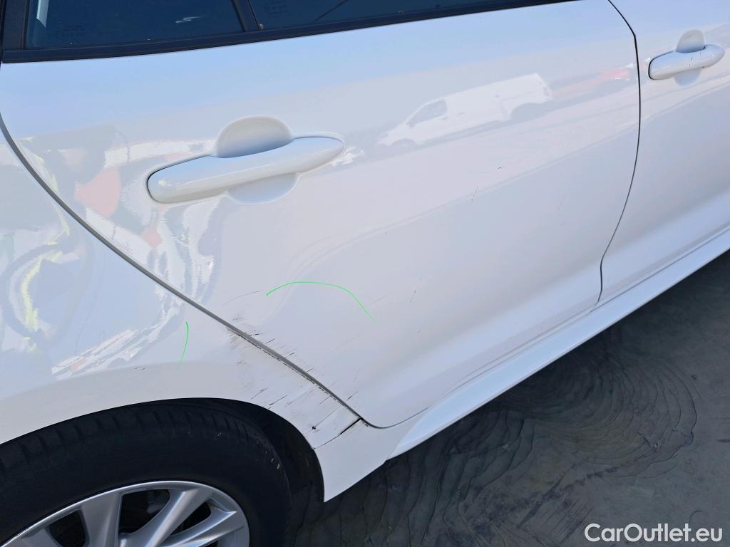  Toyota  Corolla TOYOTA  / 2019 / 5P / familiar 140H Active Plus Touring Sport #3