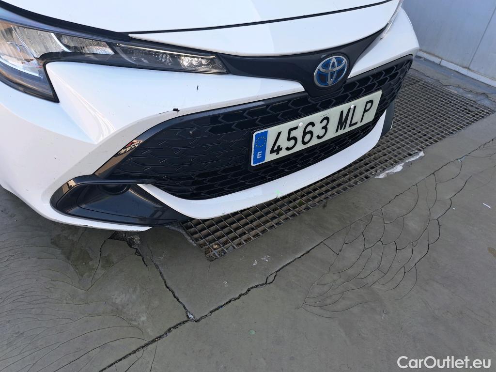  Toyota  Corolla TOYOTA  / 2019 / 5P / familiar 140H Active Plus Touring Sport #13