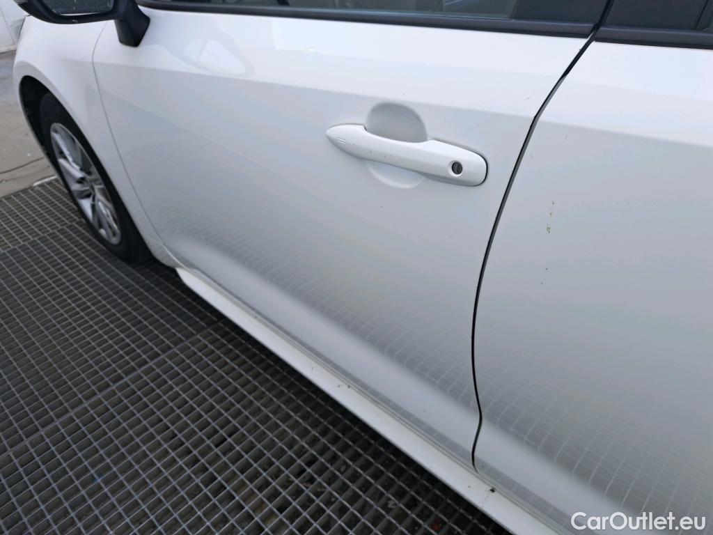  Toyota  Corolla TOYOTA  / 2019 / 5P / familiar 140H Active Plus Touring Sport #20
