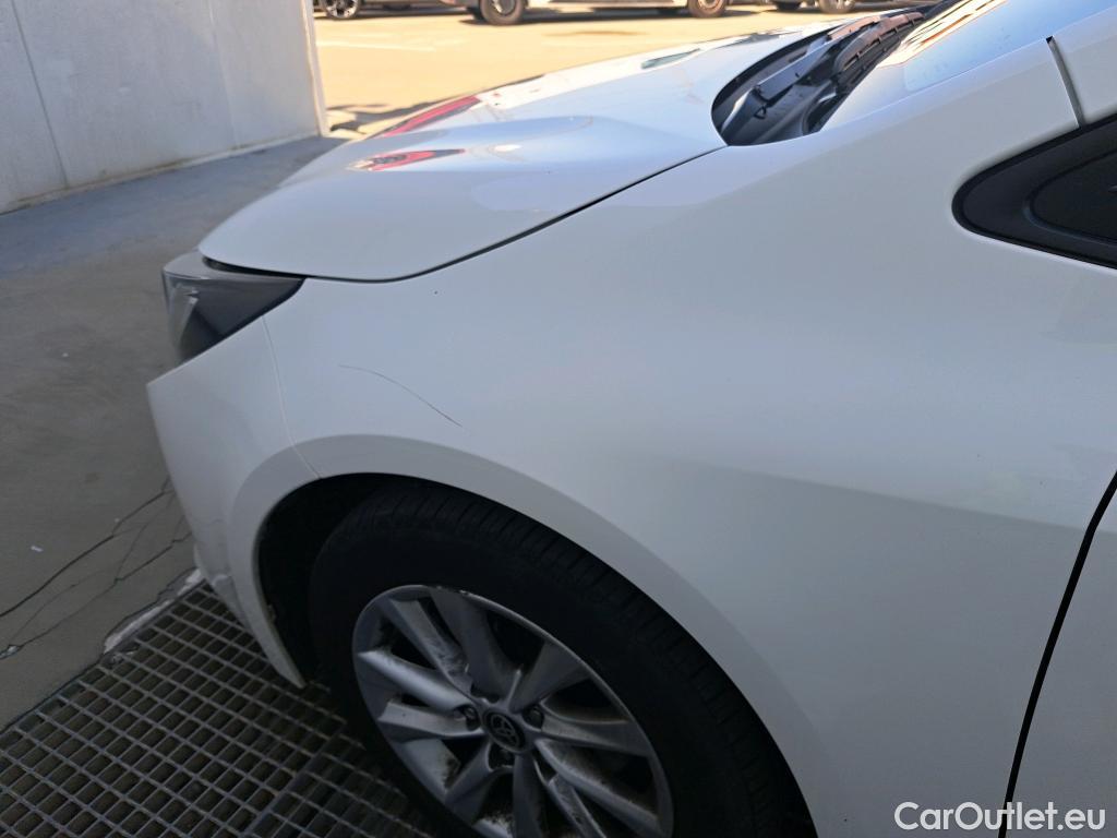  Toyota  Corolla TOYOTA  / 2019 / 5P / familiar 140H Active Plus Touring Sport #22