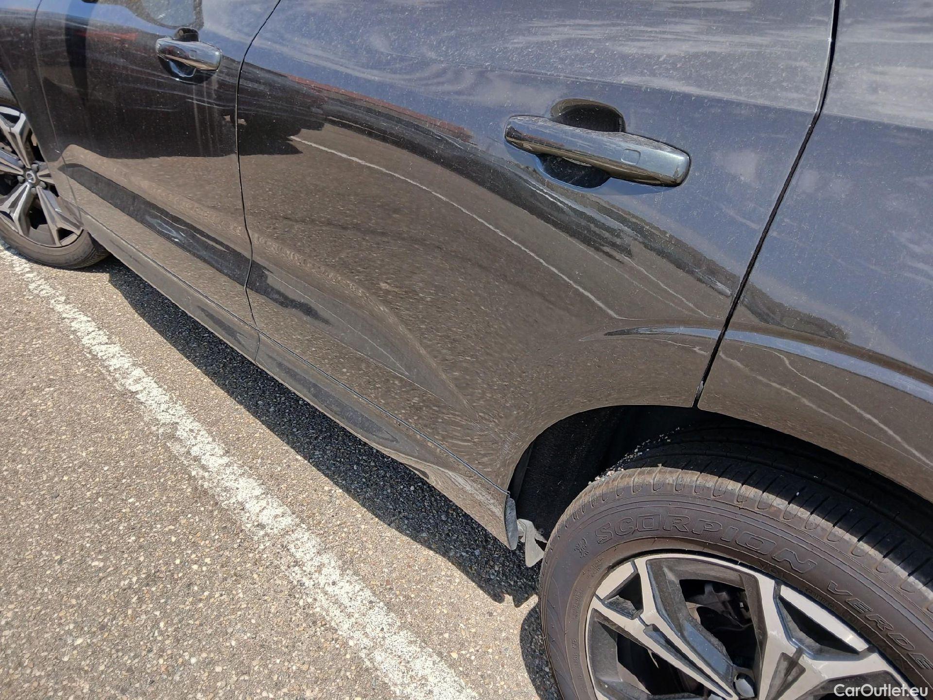  Volvo  XC60 VOLVO  / 2017 / 5P / todoterreno 2.0 B4 D Momentum Pro Auto #11