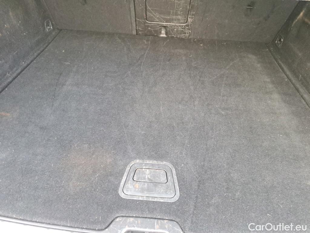  Volvo  XC60 VOLVO  / 2017 / 5P / todoterreno 2.0 B4 D Inscription Auto #38