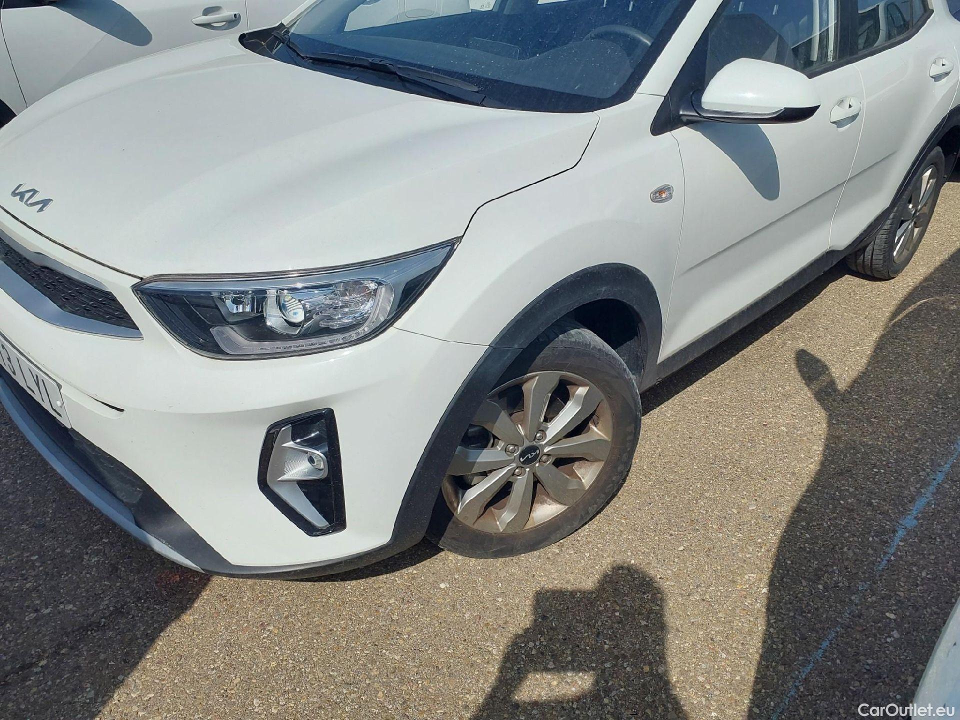  KIA  STONIC KIA  / 2017 / 5P / todoterreno 1.0 T-GDi 74kW MHEV iMT Concept Plus(SL)(SP) #5