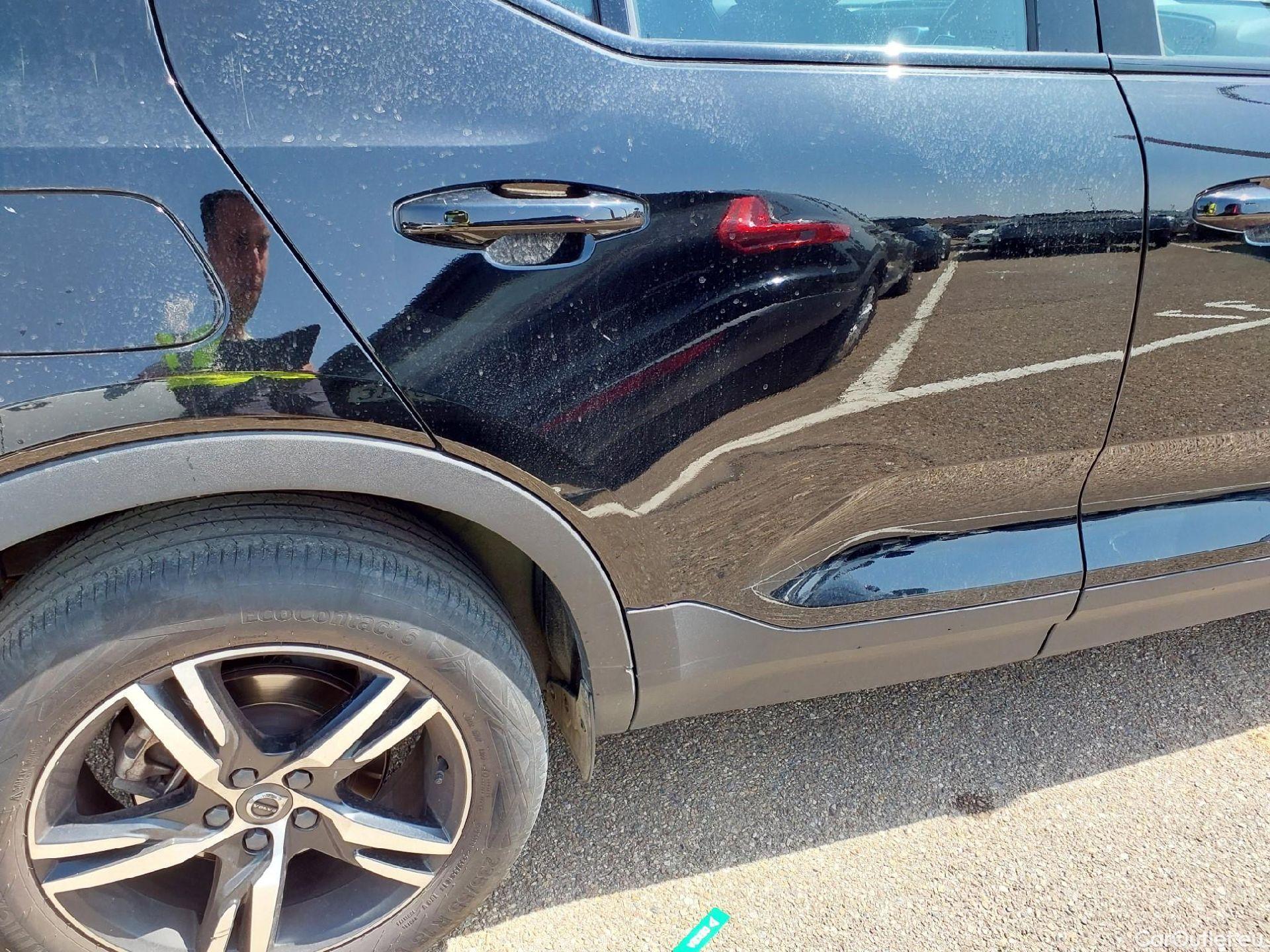  Volvo  XC 40 VOLVO XC40 / 2017 / 5P / todoterreno 2.0 B3 G R-Design Auto #25