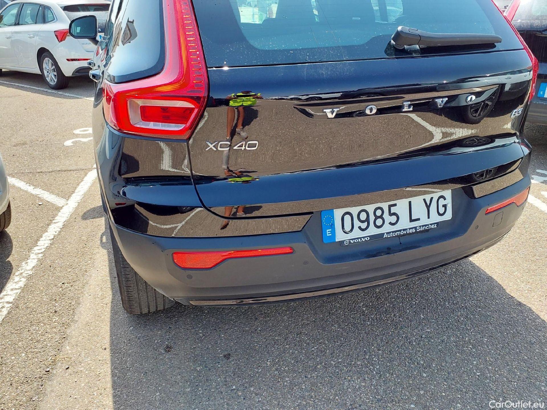  Volvo  XC 40 VOLVO XC40 / 2017 / 5P / todoterreno 2.0 B3 G R-Design Auto #17