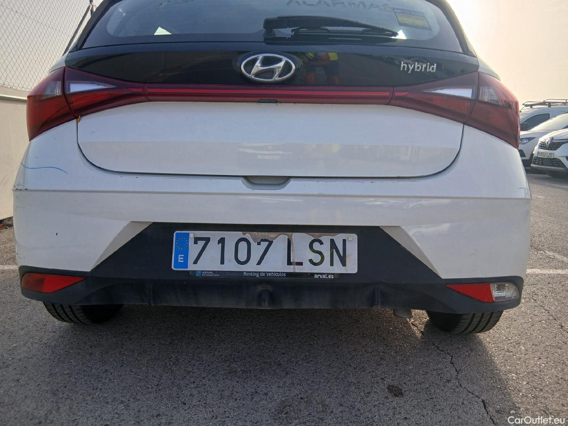  Hyundai  i20 HYUNDAI  / 2020 / 5P / berlina con portón 1.0 TGDI 74kW (100CV) 48V Essence #22