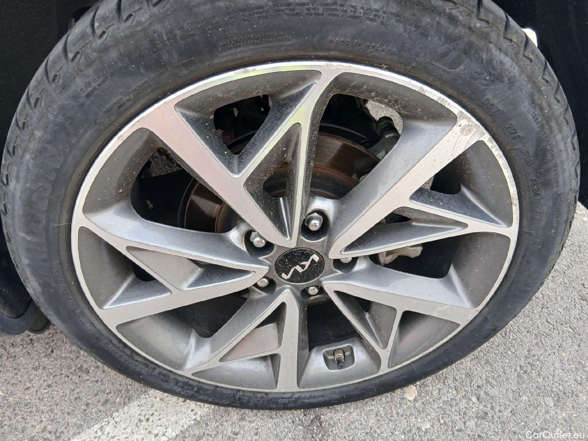  KIA  Niro KIA  / 2019 / 5P / crossover 1.6 GDi HEV 104kW (141CV) Emotion (AC) #19