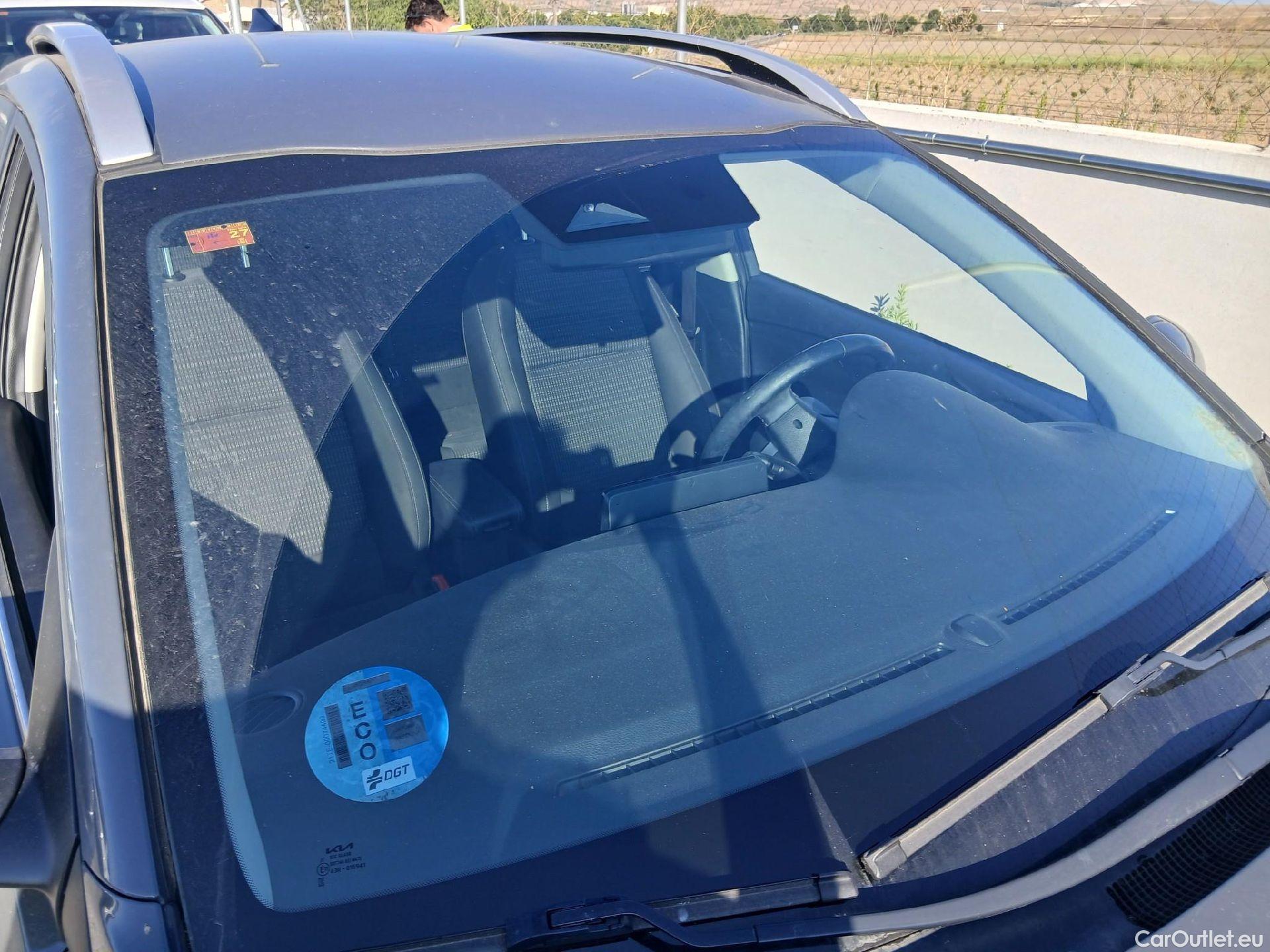  KIA  STONIC KIA  / 2017 / 5P / todoterreno 1.0 T-GDi 88kW (120CV) MHEV iMT Drive #2