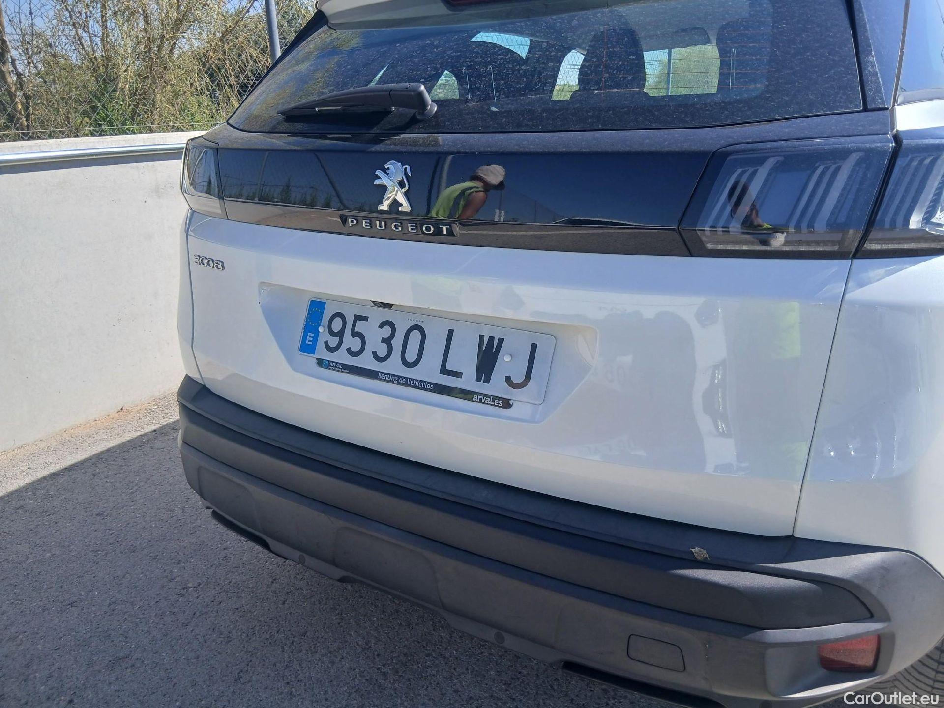  Peugeot  3008 PEUGEOT  / 2020 / 5P / todoterreno 1.5 BlueHDi 96kW S&S Active Pack EAT8 #36