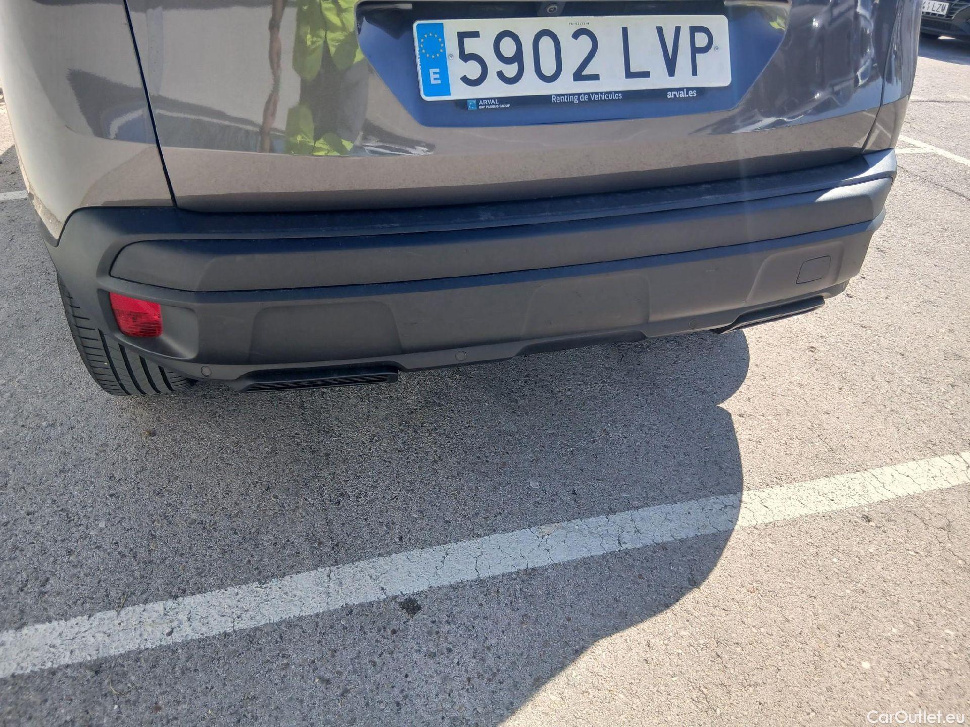 Peugeot  3008 PEUGEOT  / 2020 / 5P / todoterreno 1.5 BlueHDi 96kW S&S Active Pack EAT8 #31