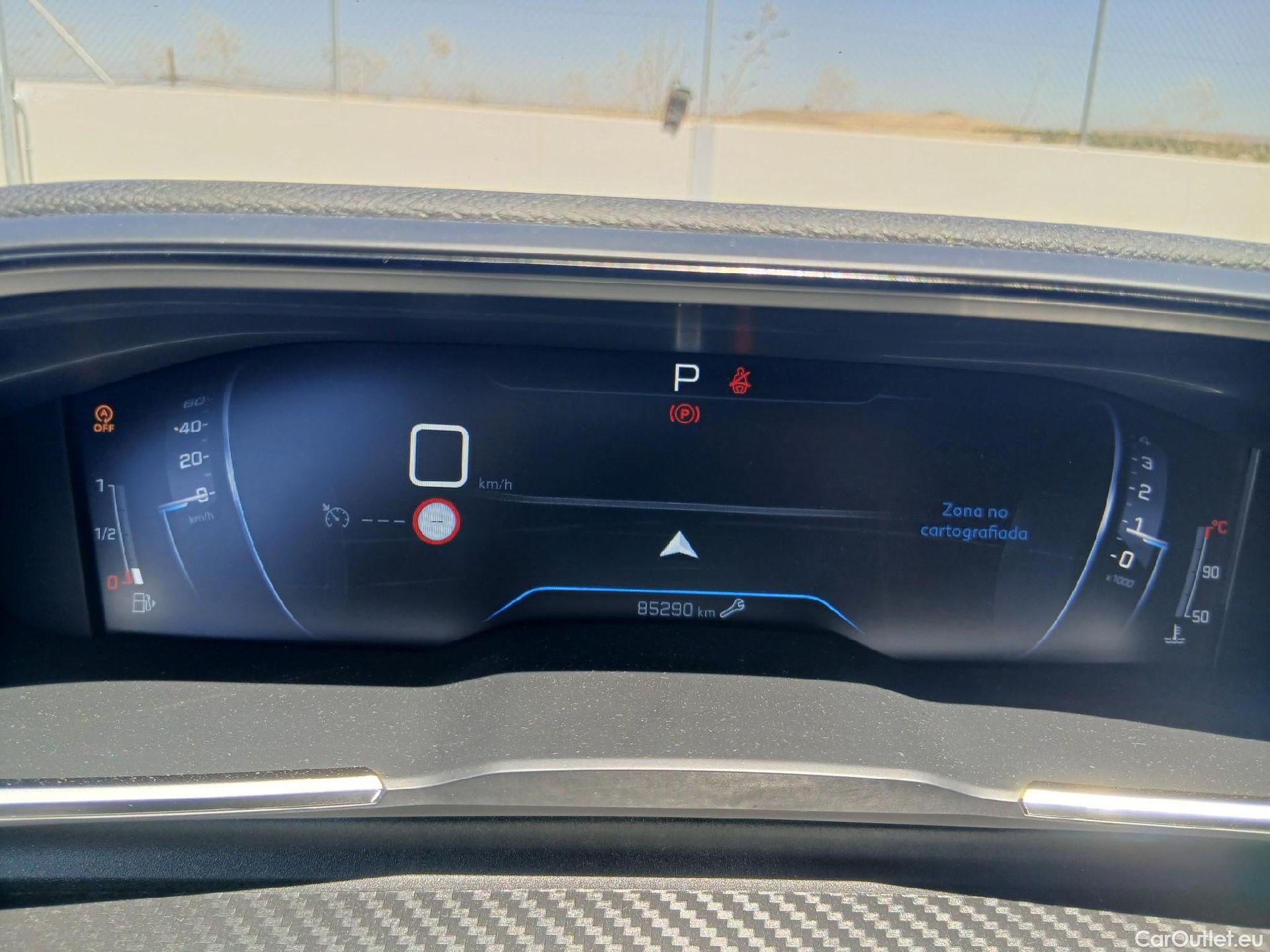  Peugeot  508 PEUGEOT  / 2018 / 5P / berlina con portón  5P Business Line BlueHDi 130 EAT8 (AC) #31