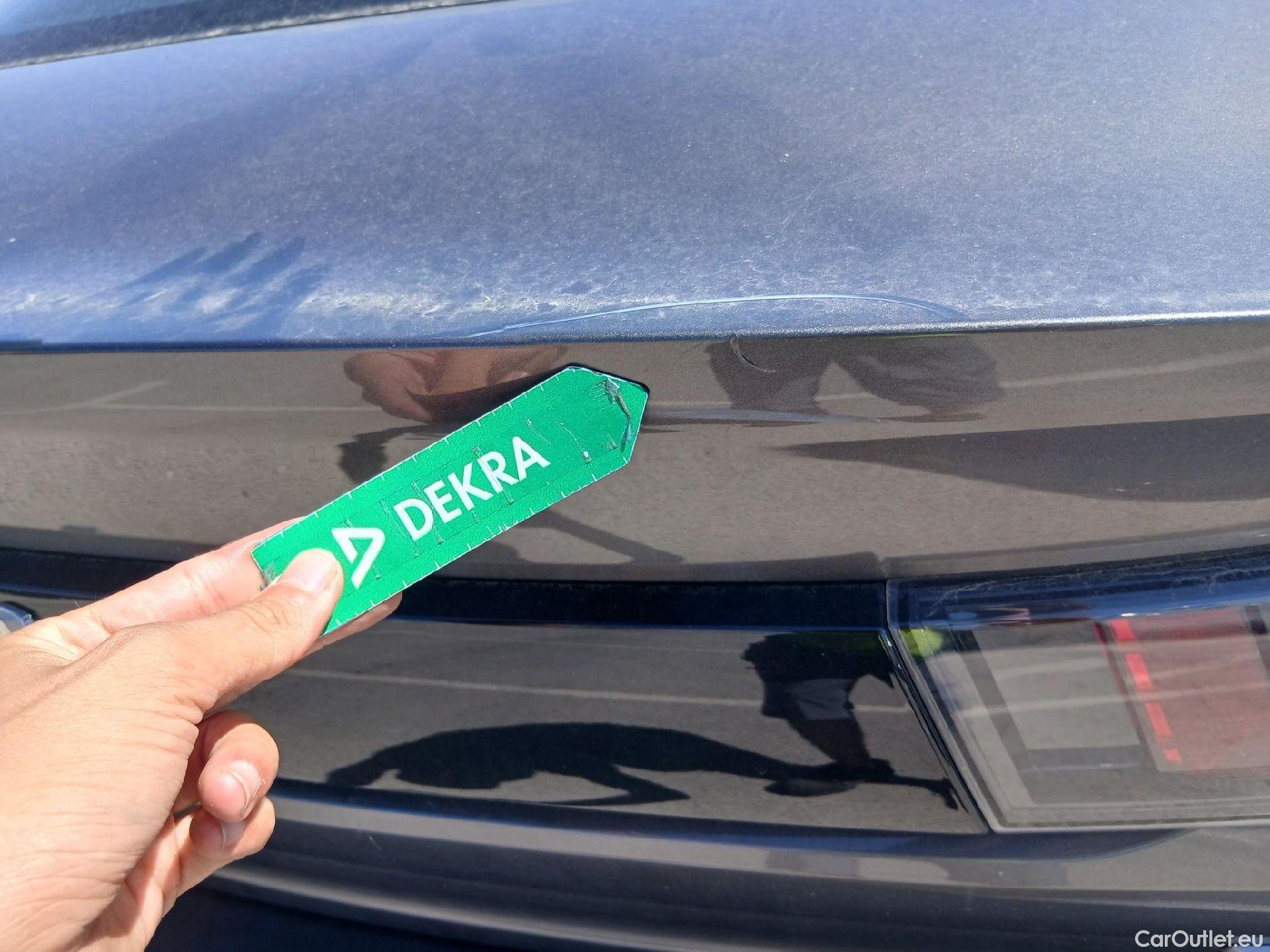  Peugeot  508 PEUGEOT  / 2018 / 5P / berlina con portón  5P Business Line BlueHDi 130 EAT8 (AC) #18