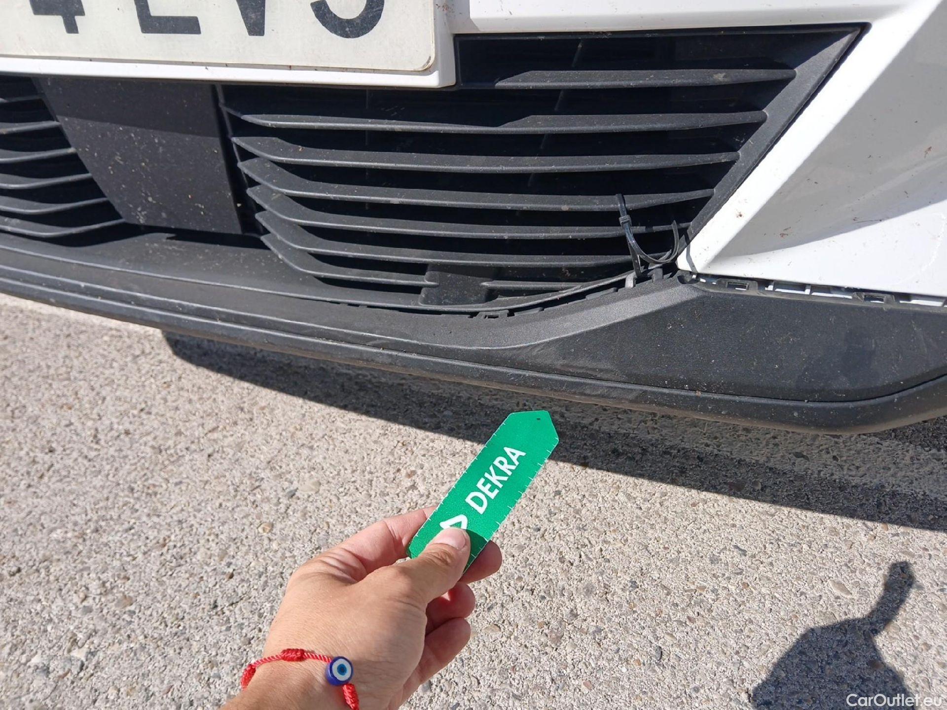 Peugeot  2008 PEUGEOT  / 2019 / 5P / todoterreno Active Puretech 100 S&S BVM6 #3