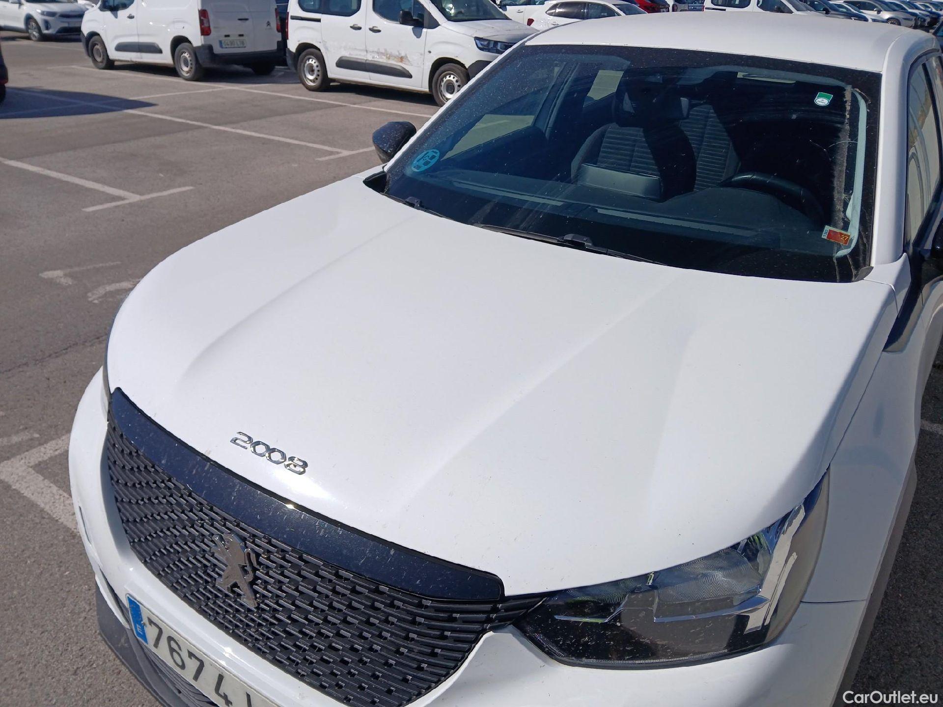  Peugeot  2008 PEUGEOT  / 2019 / 5P / todoterreno Active Puretech 100 S&S BVM6 #9