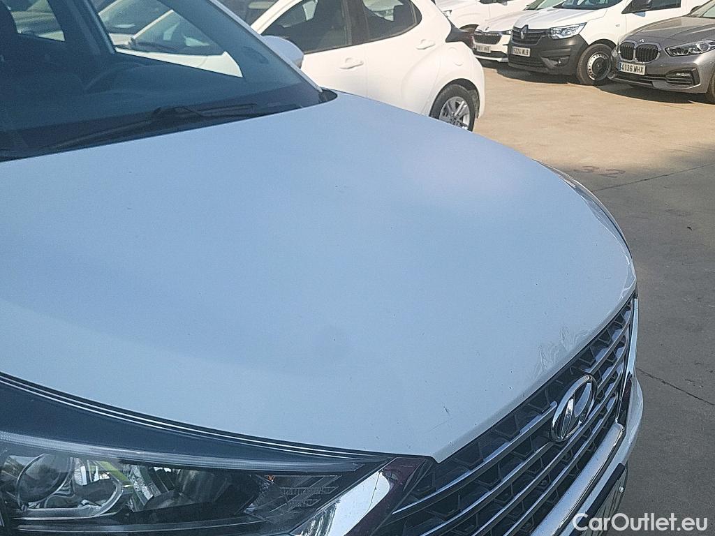  Hyundai  Tucson HYUNDAI  / 2018 / 5P / todoterreno 1.6 CRDI 85kW (116CV) 48V SLE 4X2(SP)(SL) #1