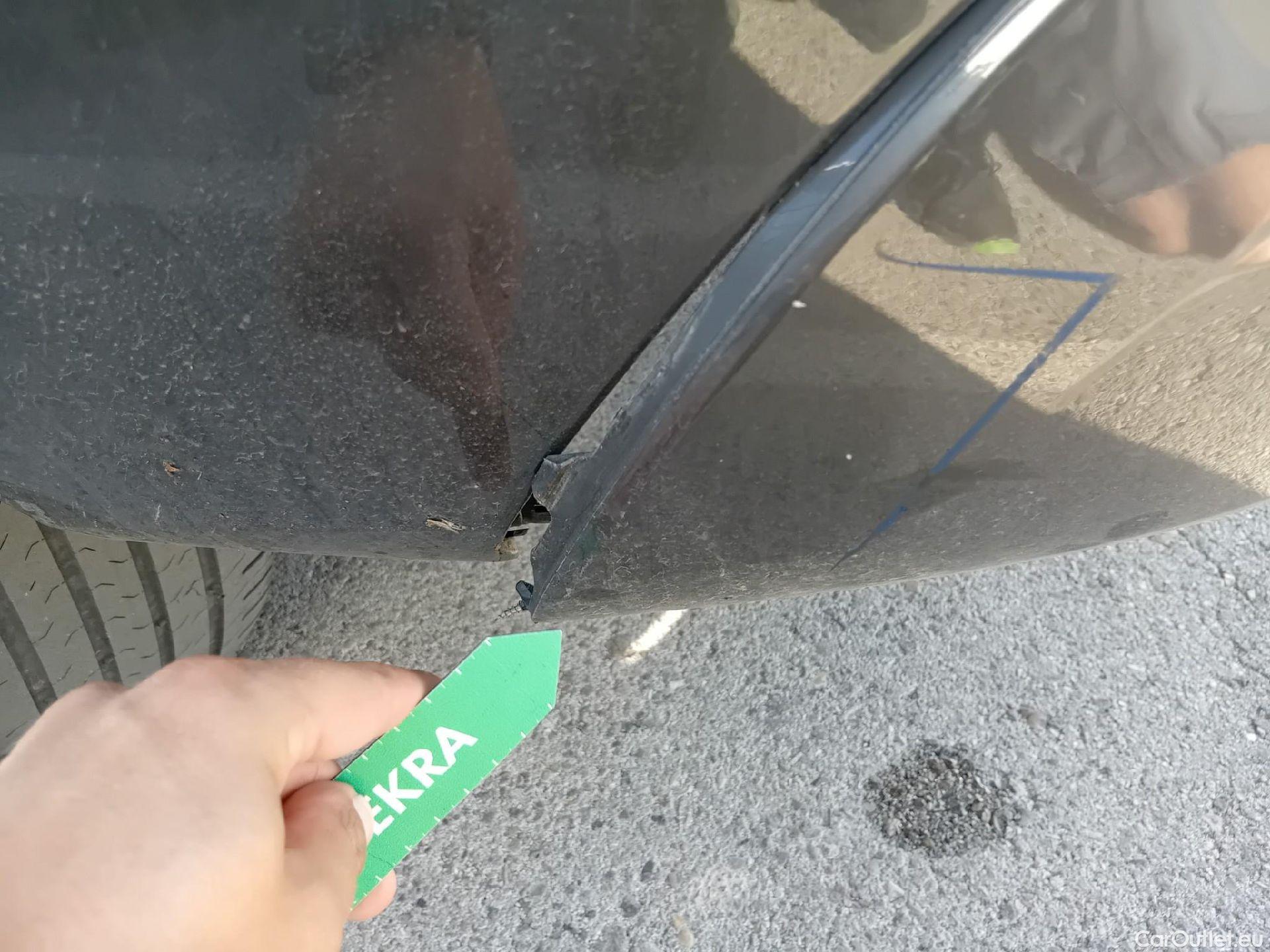  Volvo  XC60 VOLVO  / 2017 / 5P / todoterreno 2.0 B4 D Momentum Pro Auto #25