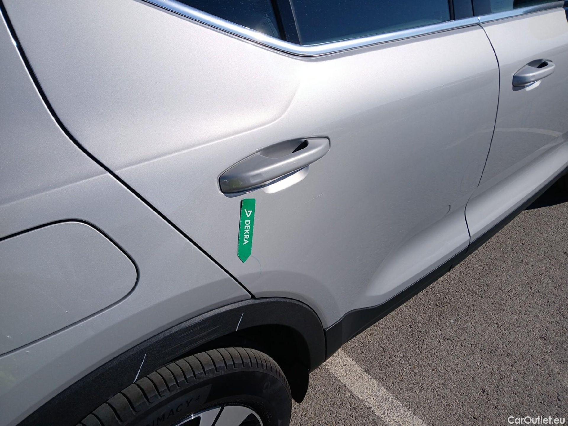  Volvo  XC 40 VOLVO XC40 / 2021 / 5P / todoterreno 1.5 T4 Recharge PHEV Core Auto #19