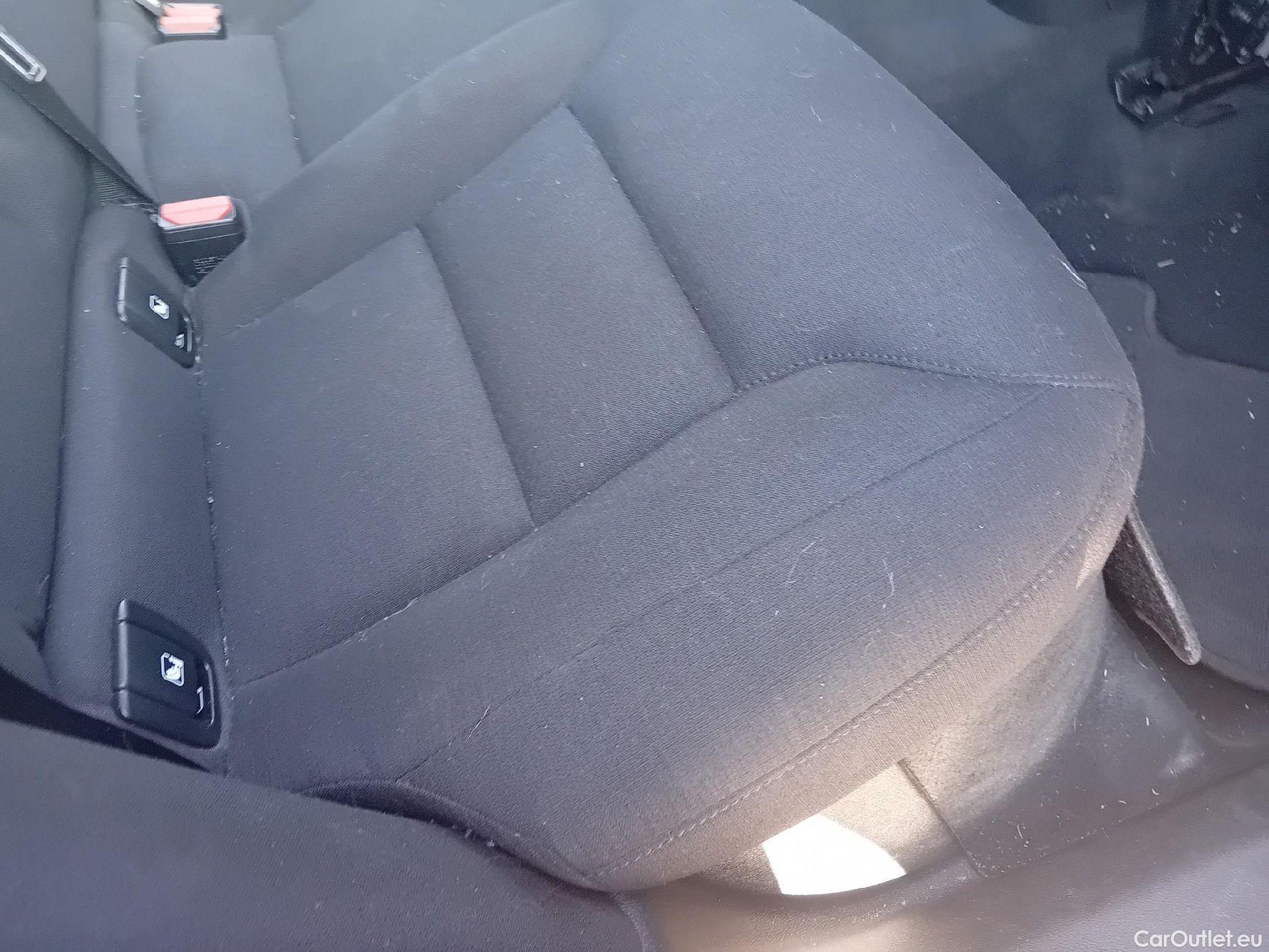  Volvo  XC60 VOLVO  / 2017 / 5P / todoterreno 2.0 B4 D Momentum Pro Auto #8