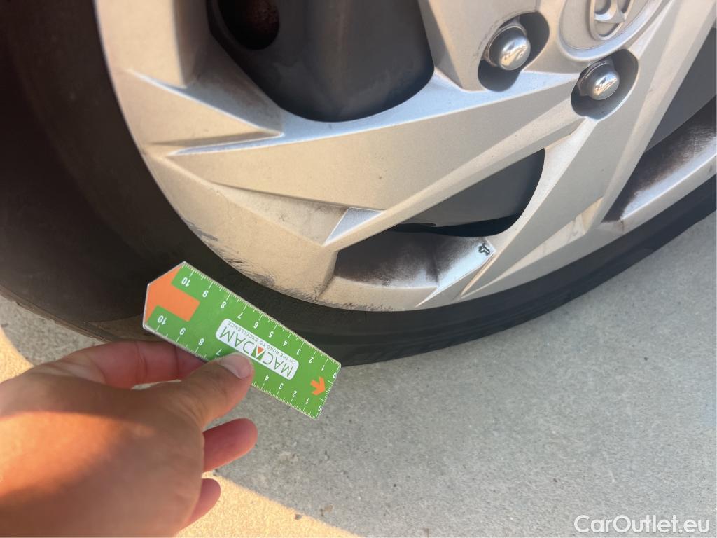  Hyundai  Bayon HYUNDAI  / 2021 / 5P / todoterreno 1.2 MPI Essence #22