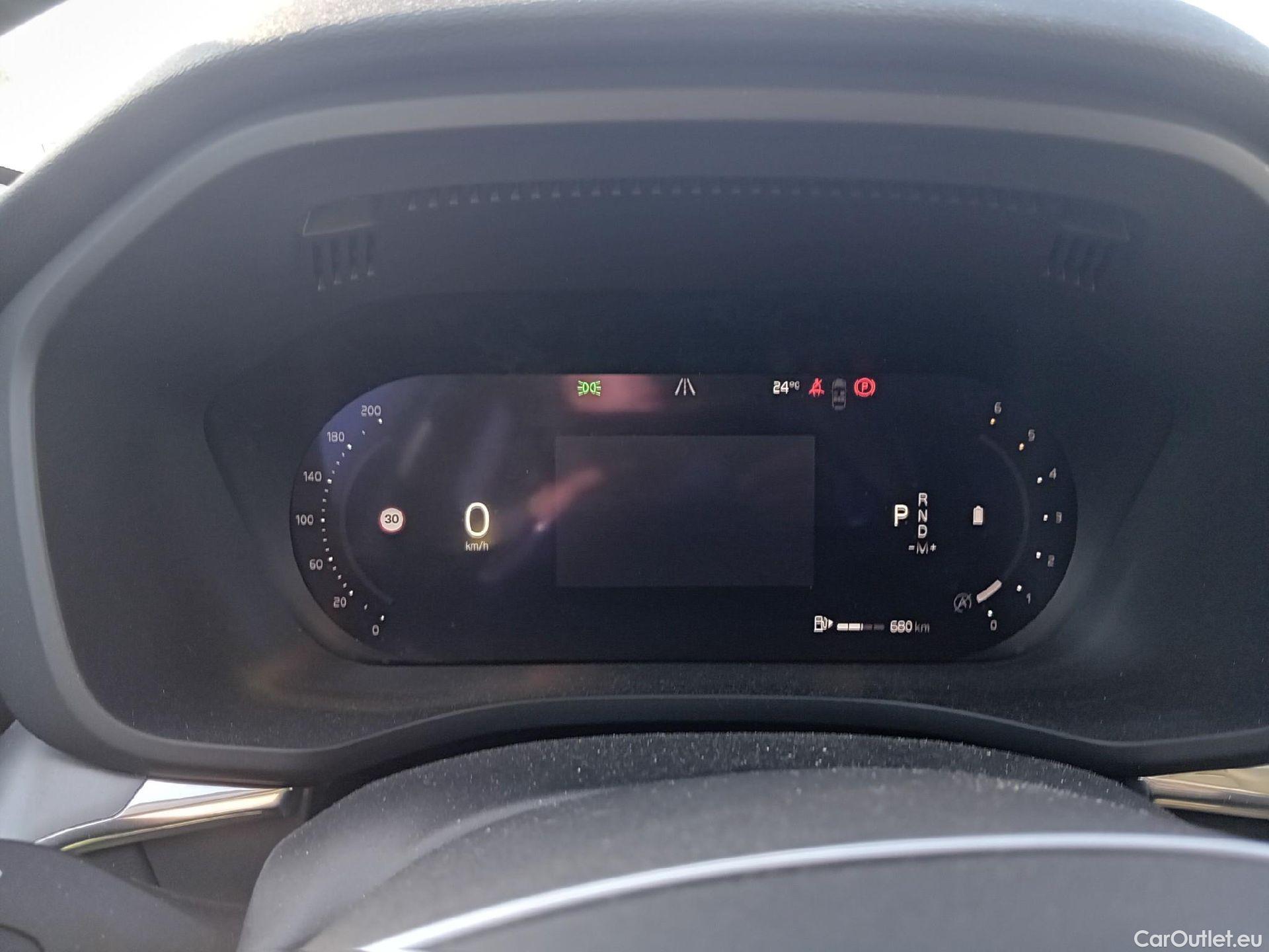  Volvo  XC60 VOLVO  / 2017 / 5P / todoterreno 2.0 B4 D Momentum Pro Auto #1