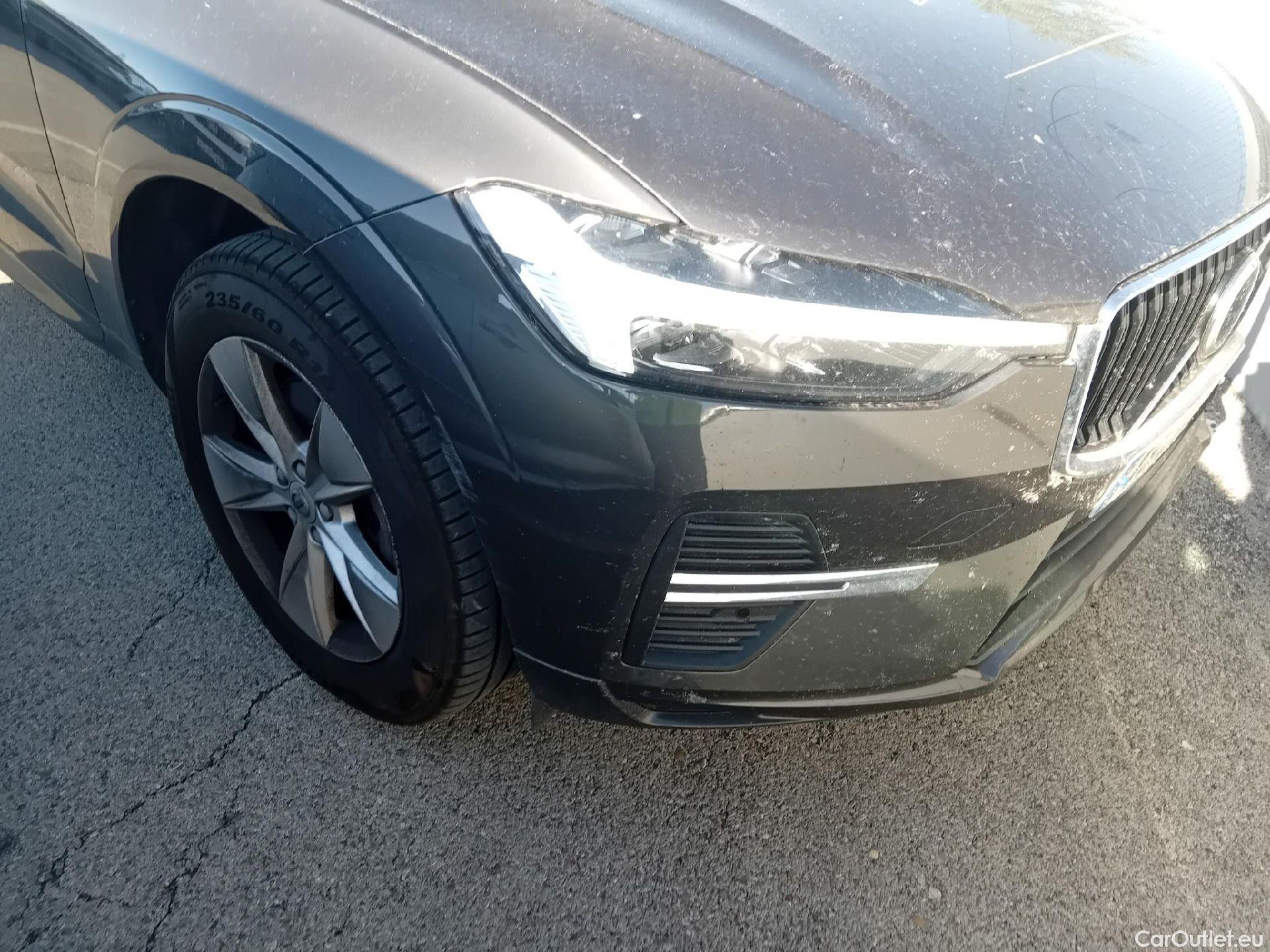  Volvo  XC60 VOLVO  / 2017 / 5P / todoterreno 2.0 B4 D Momentum Pro Auto #18