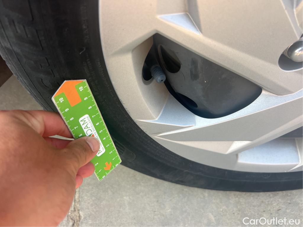  Hyundai  Bayon HYUNDAI  / 2021 / 5P / todoterreno 1.2 MPI Essence #19