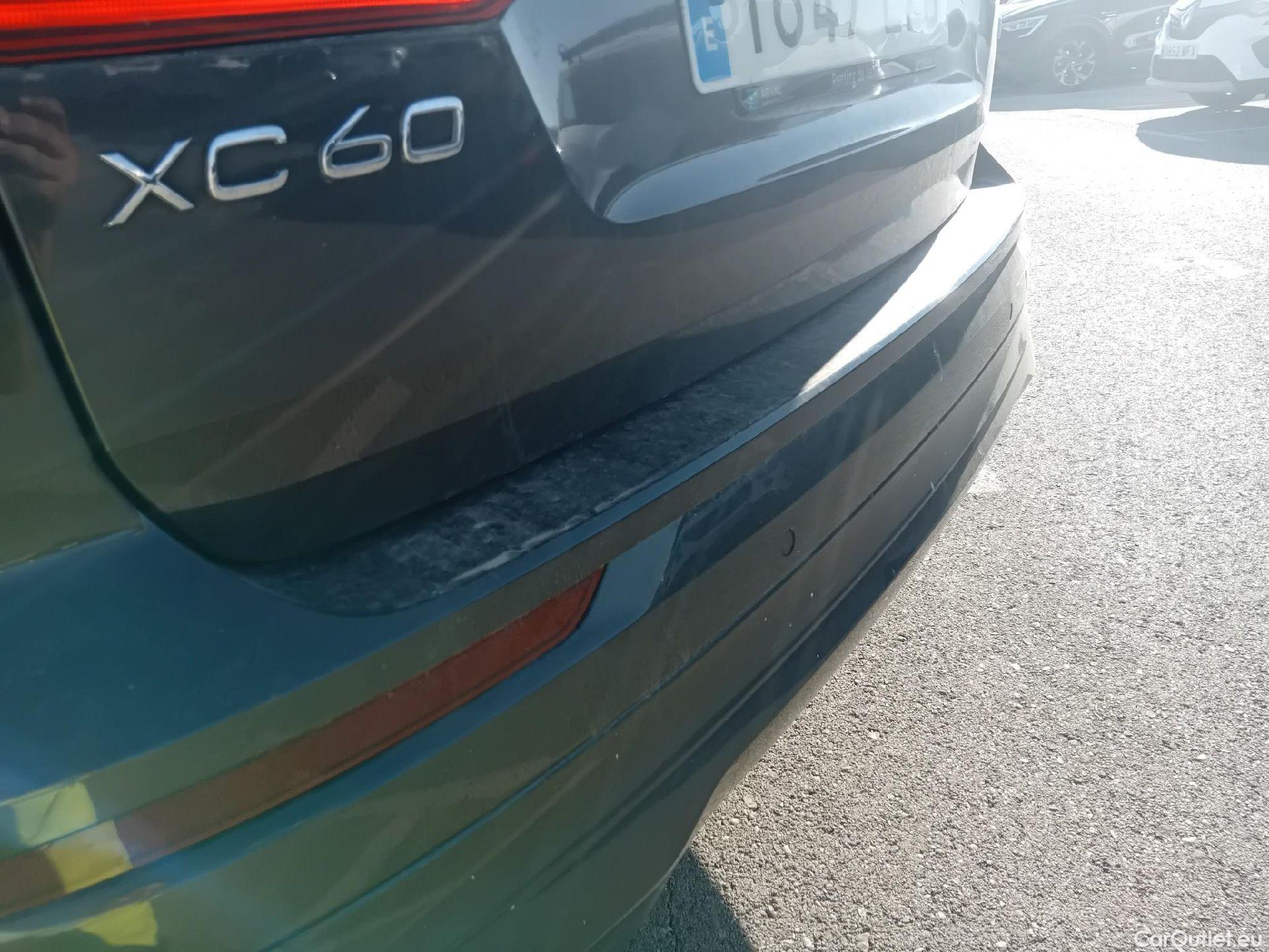  Volvo  XC60 VOLVO  / 2017 / 5P / todoterreno 2.0 B4 D Momentum Pro Auto #26