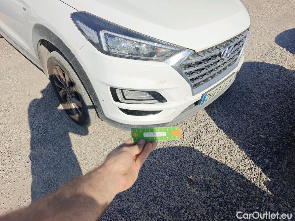  Hyundai  Tucson HYUNDAI  / 2018 / 5P / todoterreno 1.6 CRDI 85kW (116CV) 48V SLE 4X2(SP)(SL) #29