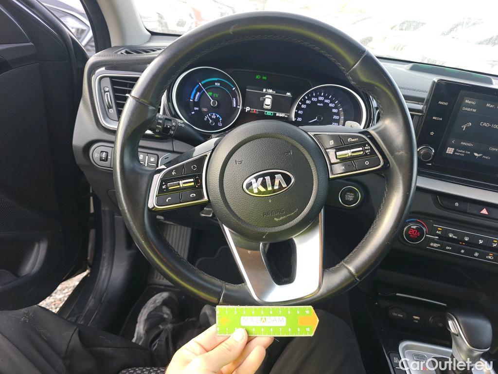  KIA  XCeed KIA  1.6 GDi PHEV 104kW (141CV) eDrive (AC) #23