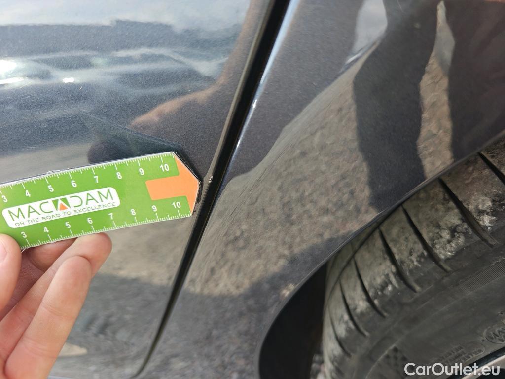  Tesla  Model 3 TESLA  / 2018 / 4P / sedán Gran Autonomía AWD (AC2) #23