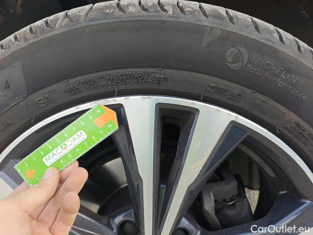  Nissan  Qashqai NISSAN  / 2017 / 5P / todoterreno DIG-T 103 kW (140 CV) E6D N-CONNECTA #8