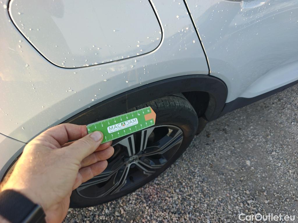  Volvo  XC 40 VOLVO XC40 / 2017 / 5P / todoterreno 1.5 T4 Twin Recharge Inscription Auto #22