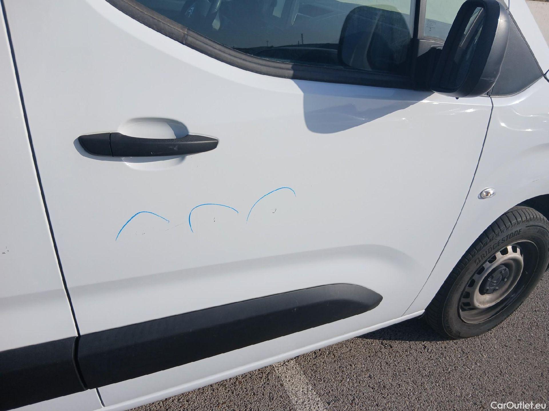  Citroen  Berlingo CITROEN  / 2018 / 4P / furgón derivado de turismo Talla M BlueHDi 100 #20