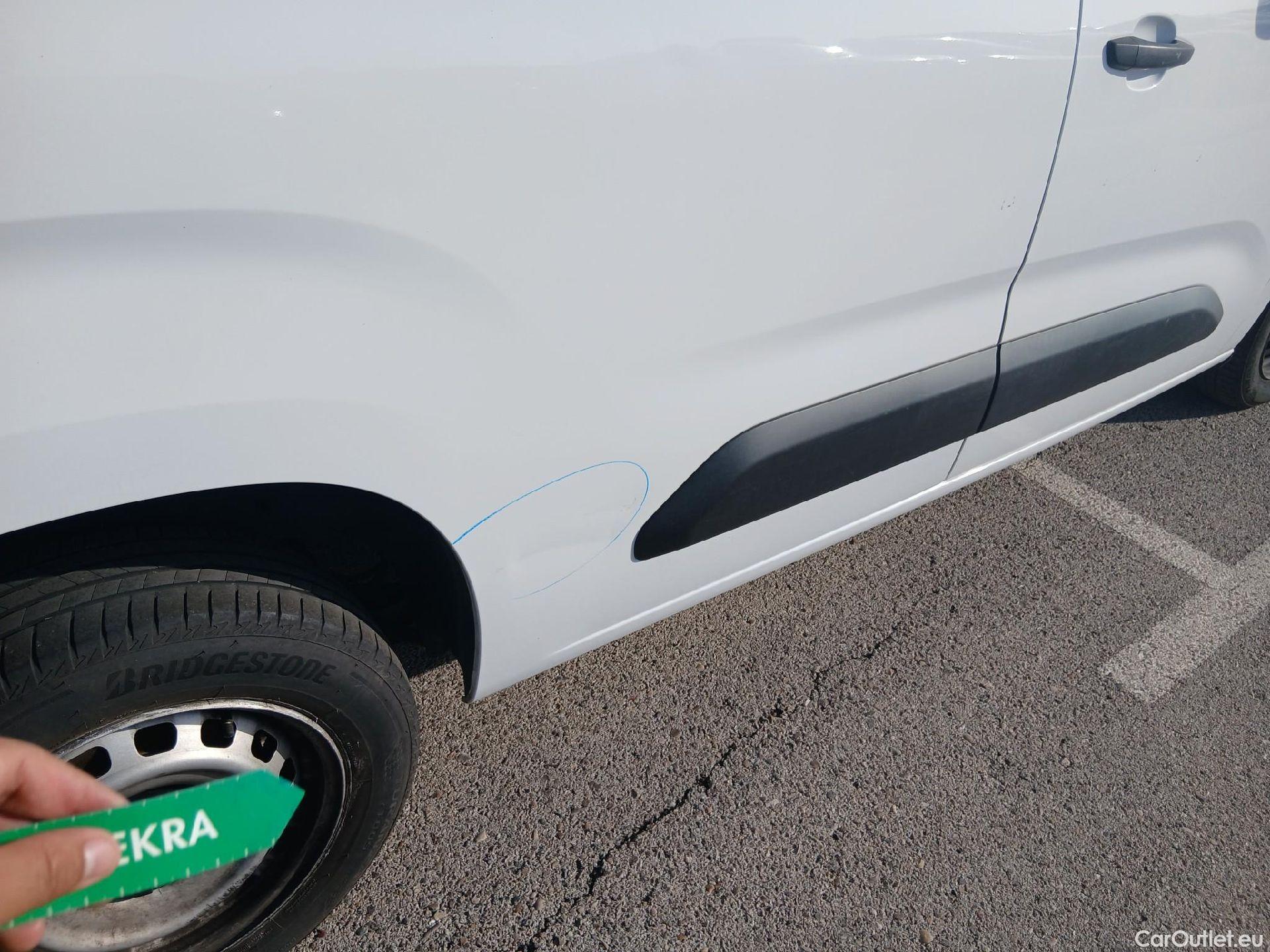  Citroen  Berlingo CITROEN  / 2018 / 4P / furgón derivado de turismo Talla M BlueHDi 100 #18
