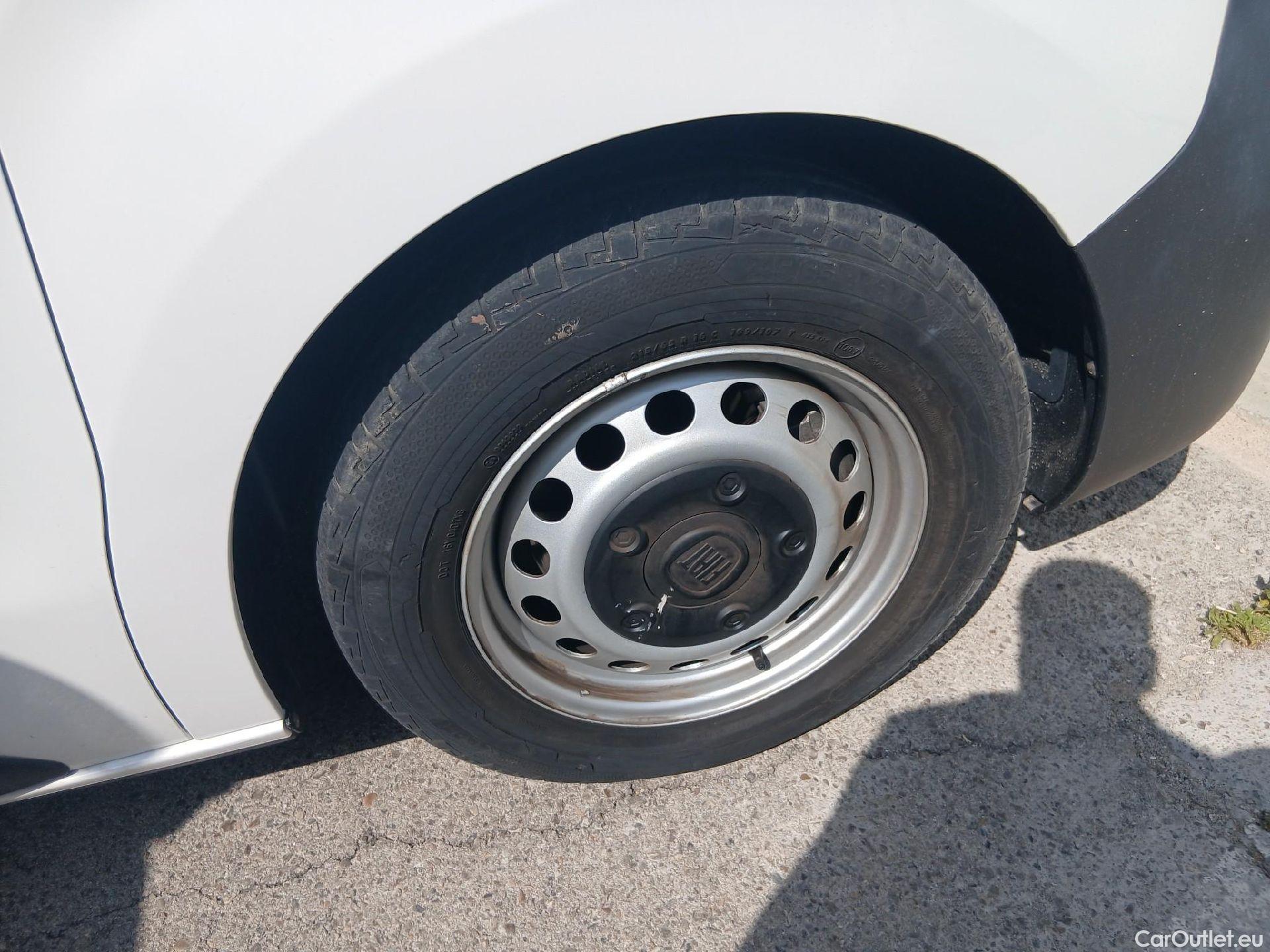  Fiat  Scudo FIAT  / 2021 / 4P / furgón Furgón L1 100cv MT6 Business #36