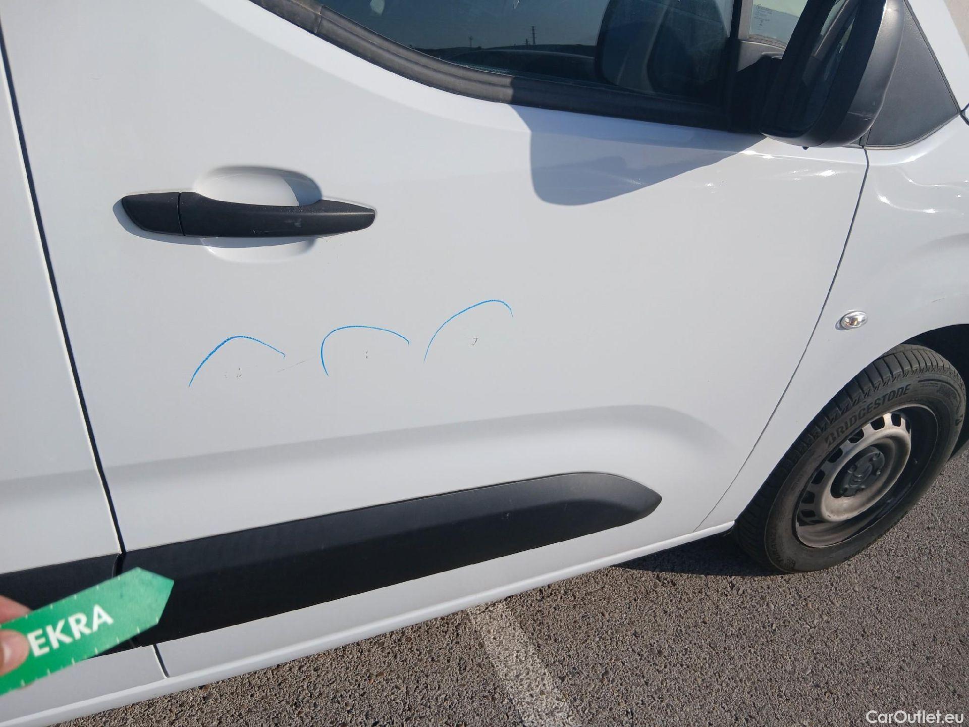  Citroen  Berlingo CITROEN  / 2018 / 4P / furgón derivado de turismo Talla M BlueHDi 100 #19
