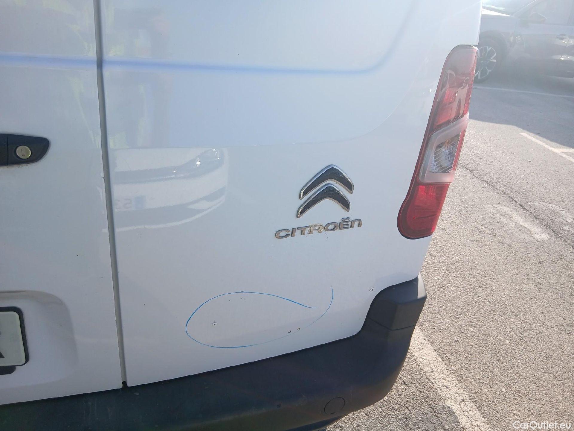  Citroen  Berlingo CITROEN  / 2018 / 4P / furgón derivado de turismo Talla M BlueHDi 100 #16